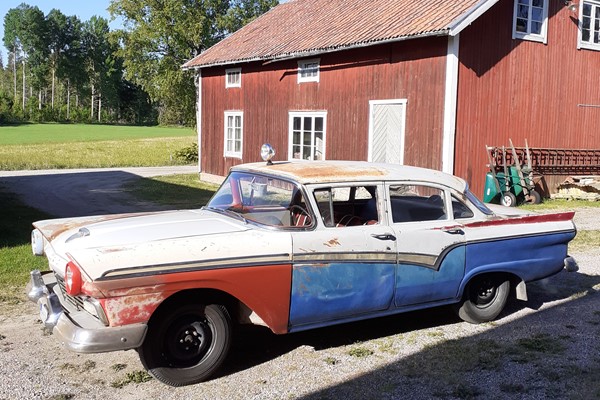 Ford 300